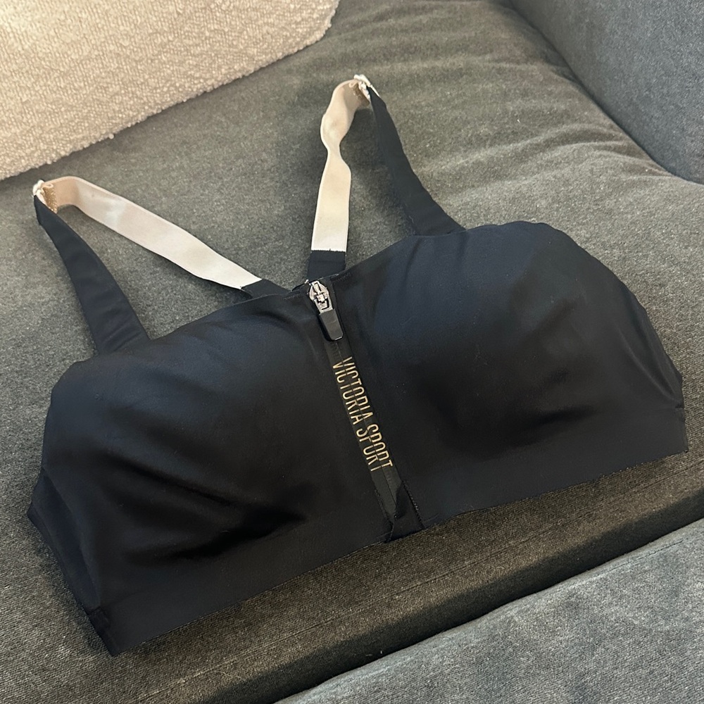VSX Knockout Front-Close Sports Bra